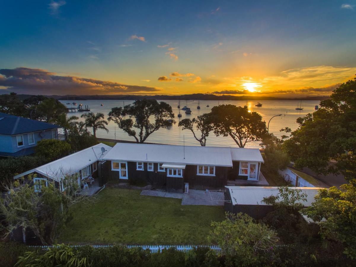 Russell Boathouse Villa Buitenkant foto
